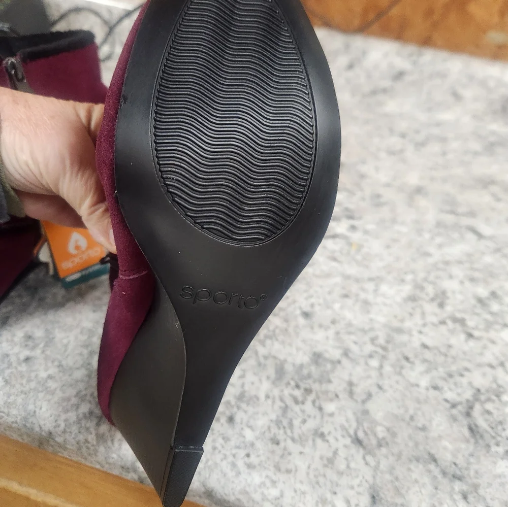 NWT Sporto heeled booties